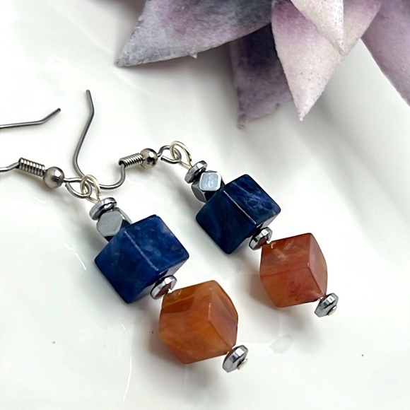 Carnelian, Hematite, & Lapis Earrings. - Picture 1 of 3